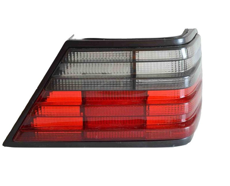 KOMPLE STOP LAMBASI SAĞ FÜME W124 1985>1993