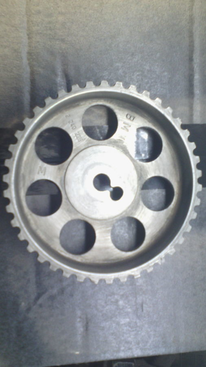 EKSANTRİK DİŞLİSİ 2.4D-3.5 TD E28 E30 E34 11312240226